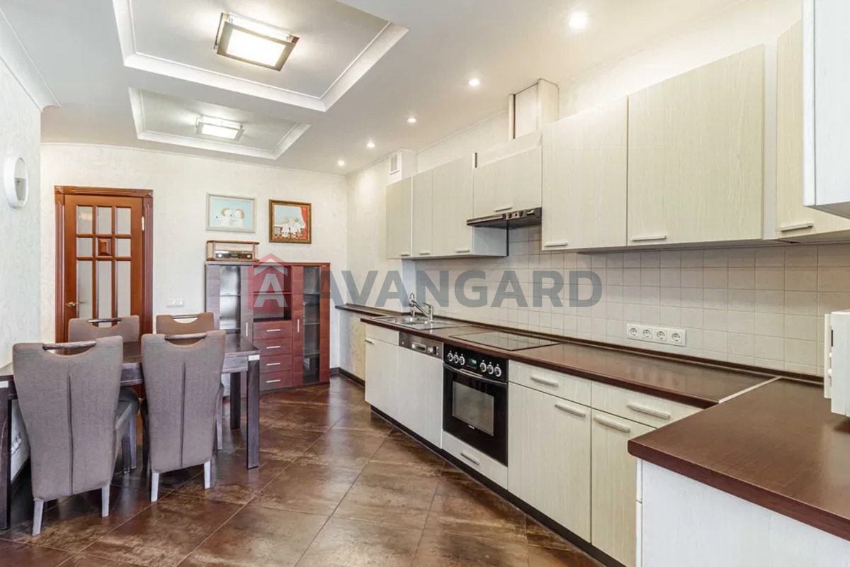 3 ��. ��������, 87/-/16 ��. �., 21/25 ������ ���� 2