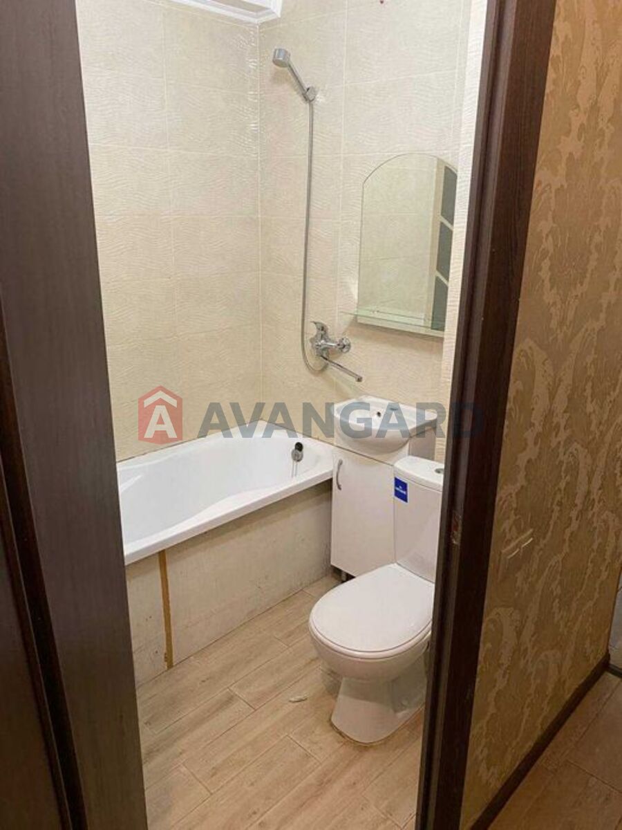 1 ��. ��������, 33/-/6 ��. �., 1/9 ������ ���� 4