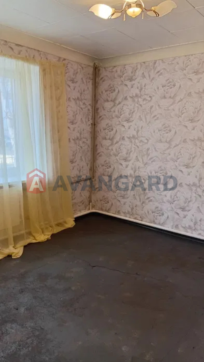 2 ��. ��������, 52/-/6 ��. �., 1/3 ������ ���� 3