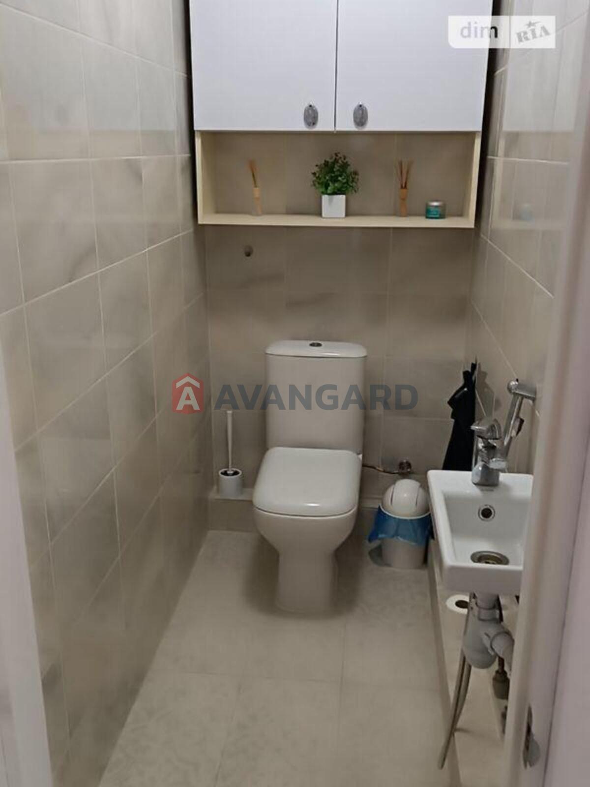 2 ��. ��������, 70/69/12 ��. �., 7/11 ������ ���� 7