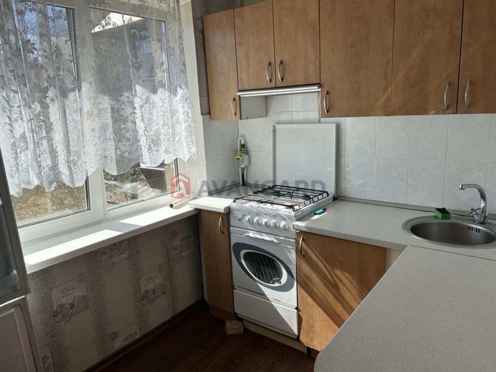 1 ����. ��������, 30/-/7 ��. �., 5/5 ���� ���� 1