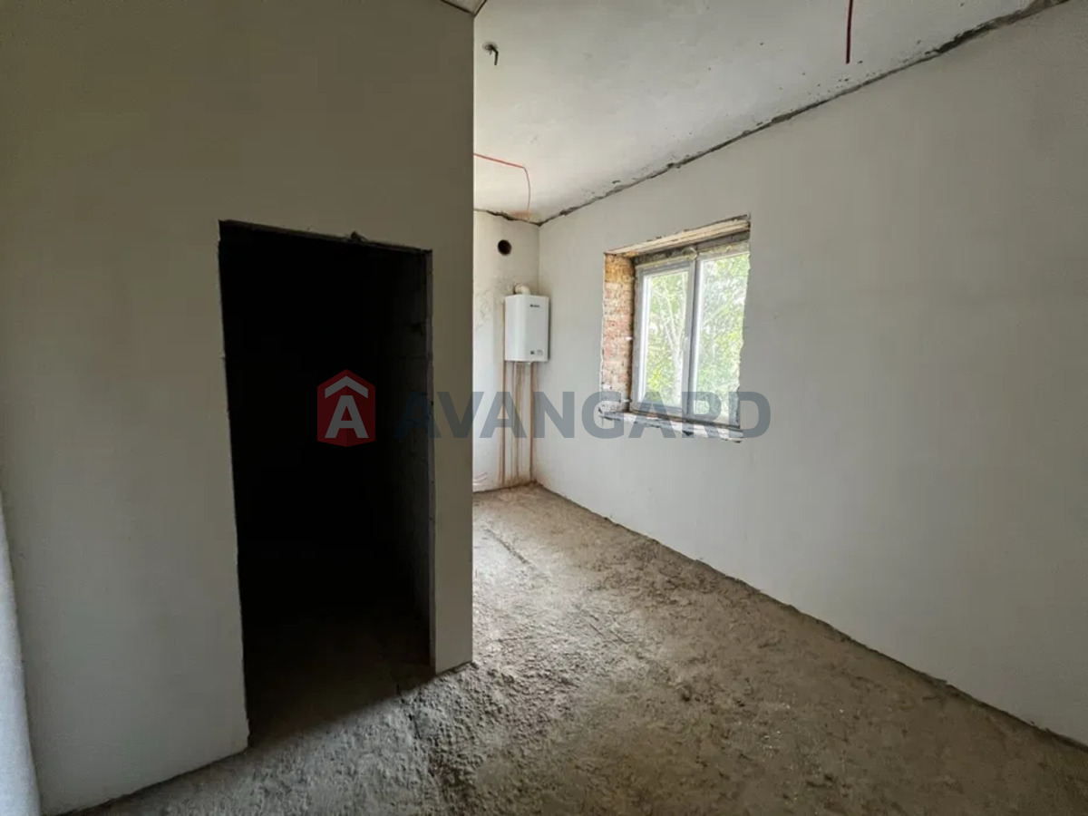 1 ��. ��������, 18/-/4 ��. �., 2/4 ������ ���� 16