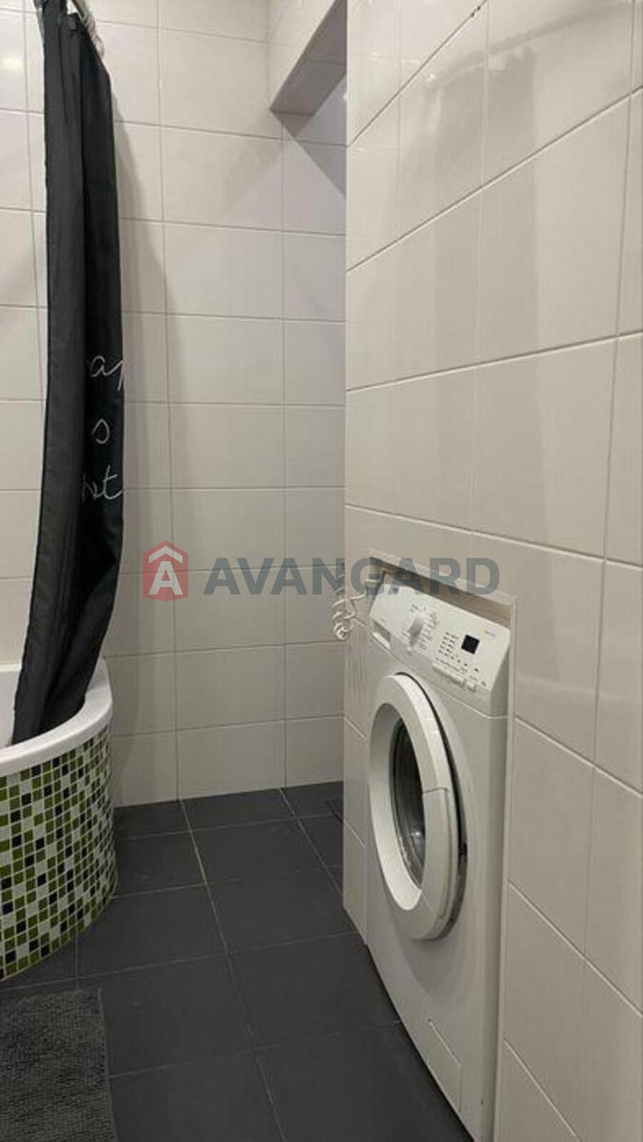 1 ��. ��������, 32/-/7 ��. �., 2/8 ������ ���� 7