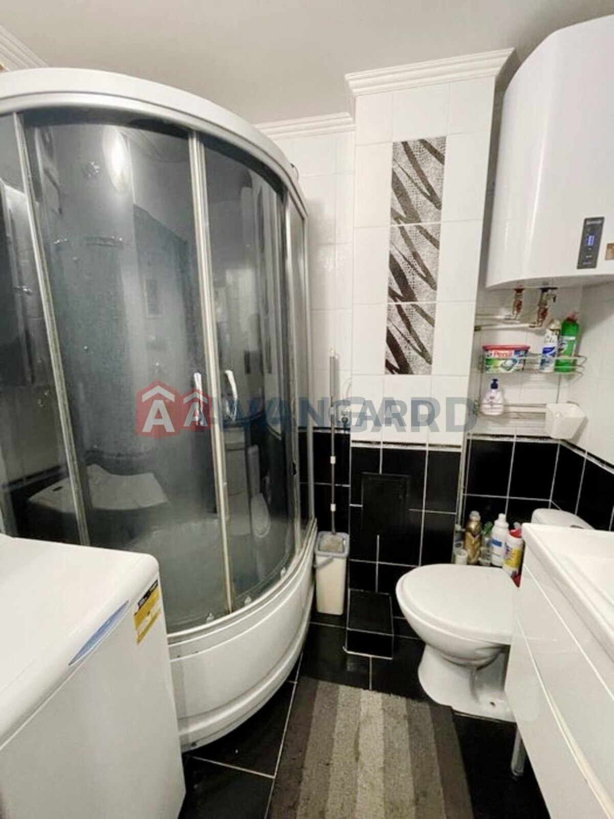 3 ��. ��������, 69/45/7 ��. �., 9/9 ������ ���� 15