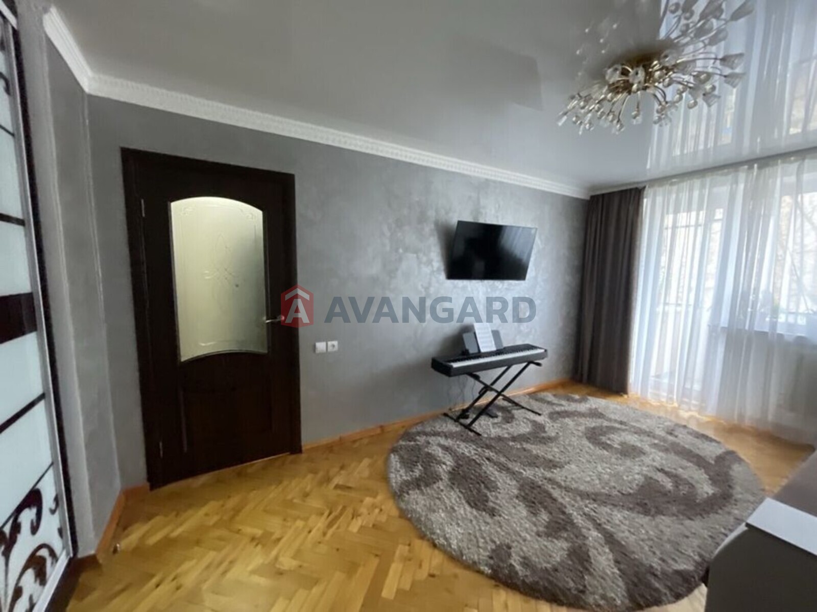 2 ��. ��������, 44/-/6 ��. �., 3/5 ������ ���� 3