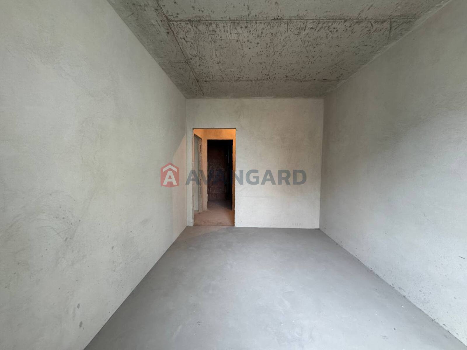 1 ��. ��������, 48/-/19 ��. �., 8/10 ������ ���� 4