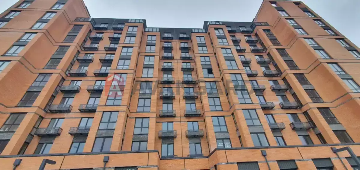 2 ��. ��������, 70/-/- ��. �., 8/10 ������ ���� 3