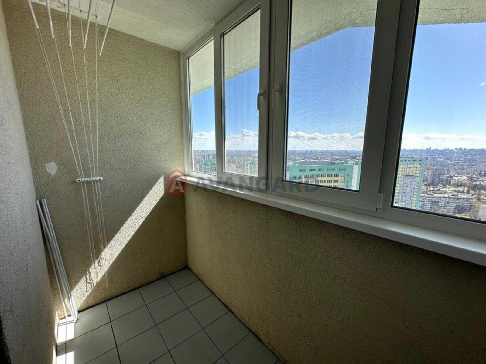 1 ��. ��������, 59/-/11 ��. �., 27/27 ������ ���� 19