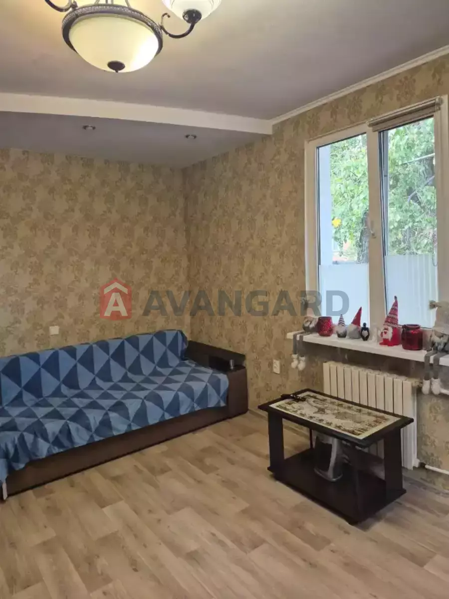 3 ����. ��������, 60/37/12 ��. �., 2/2 ���� ���� 5