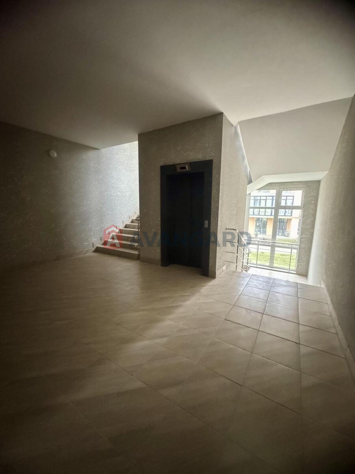 3 ����. ��������, 74/38/13 ��. �., 2/4 ���� ���� 13