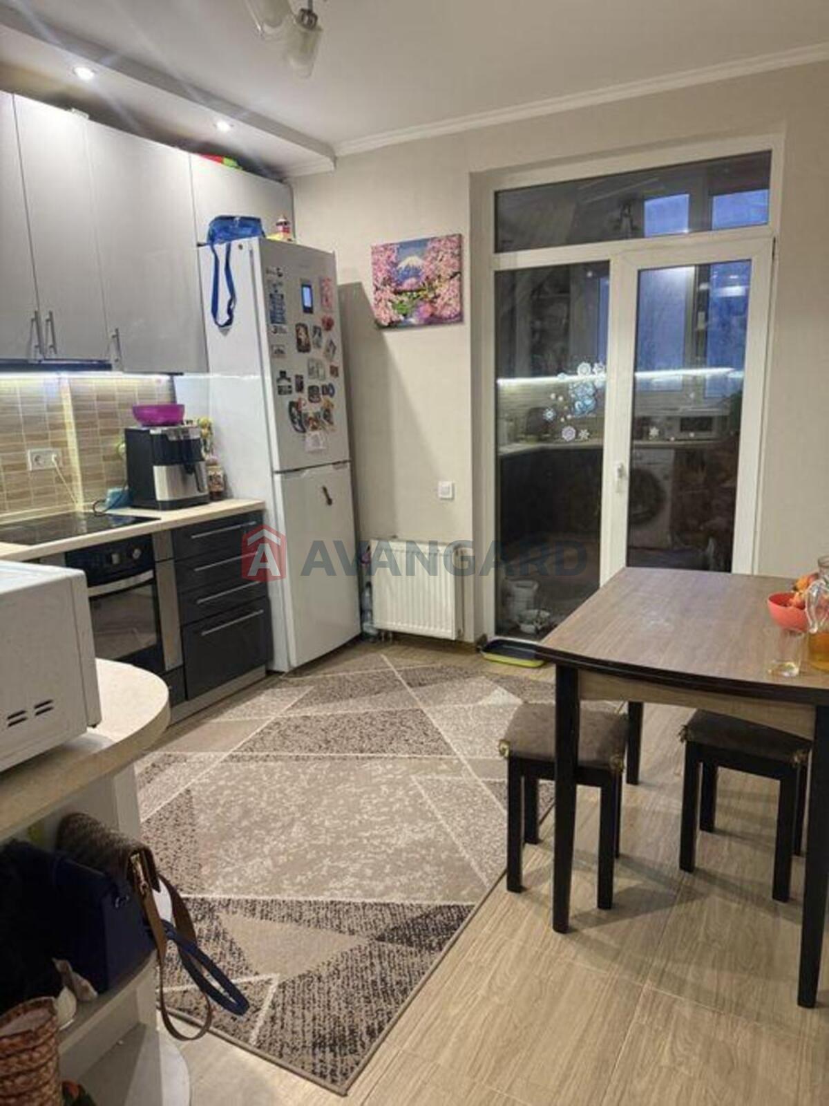 2 ��. ��������, 56/-/12 ��. �., 2/18 ������ ���� 3