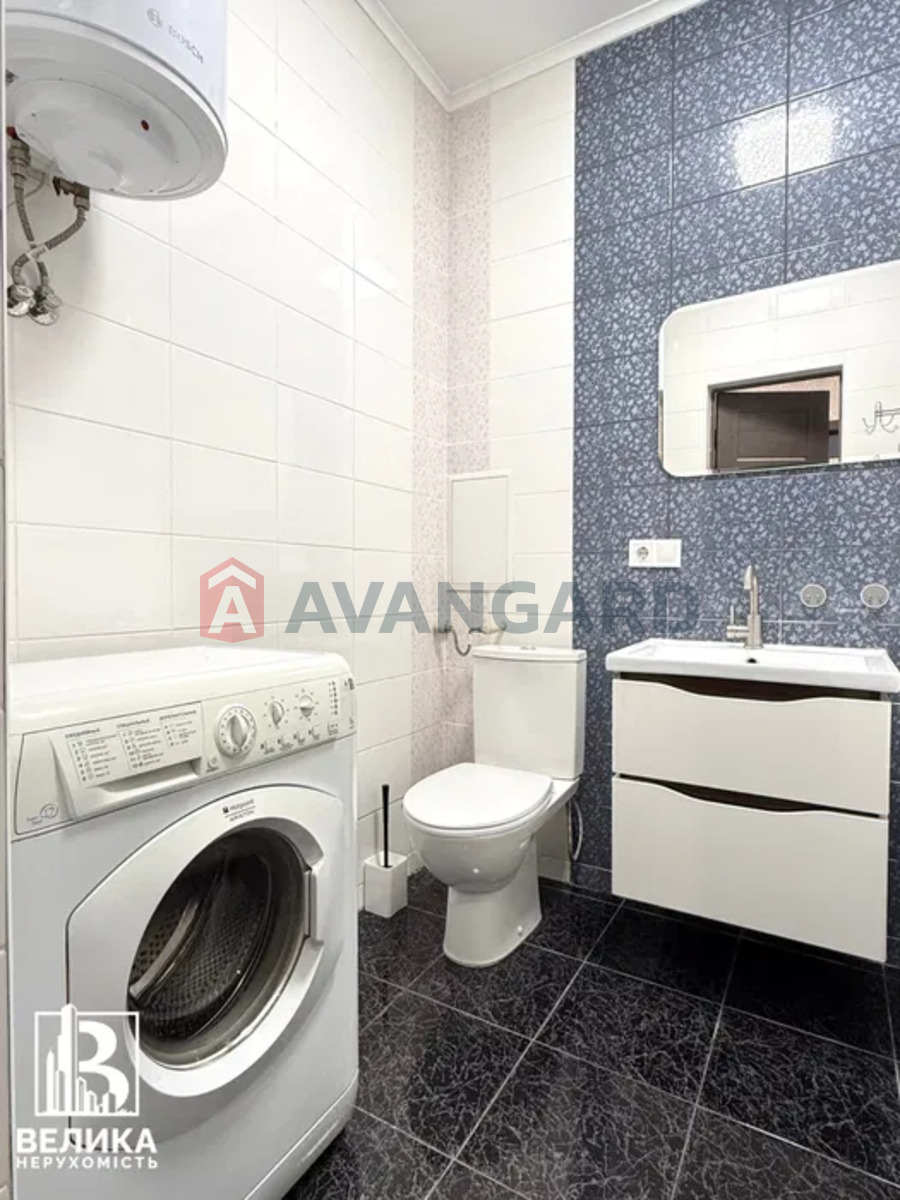 1 ��. ��������, 36/-/15 ��. �., 5/5 ������ ���� 5