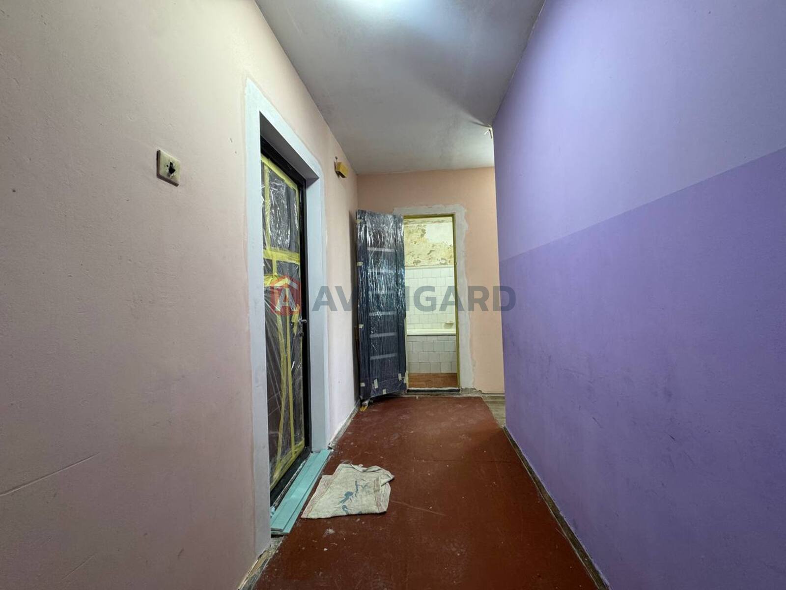 2 ��. ��������, 49/17/6 ��. �., 6/9 ������ ���� 8