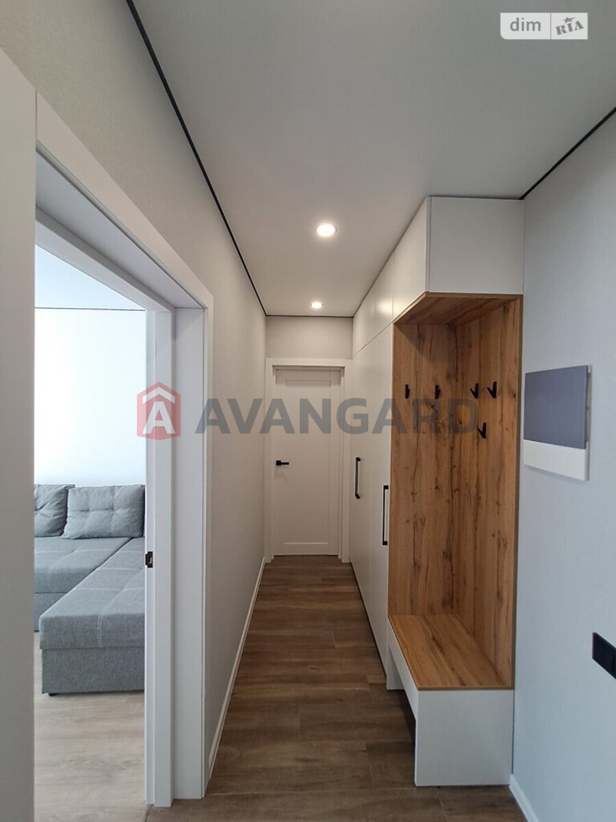 2 ��. ��������, 48/30/- ��. �., 4/9 ������ ���� 11