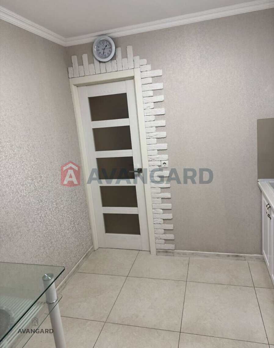 2 ��. ��������, 50/30/8 ��. �., 4/9 ������ ���� 10