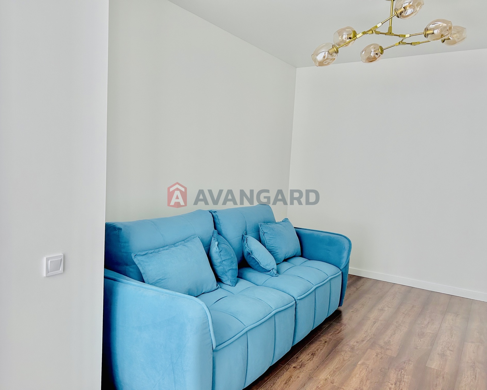 2 ��. ��������, 60/-/12 ��. �., 9/15 ������ ���� 8