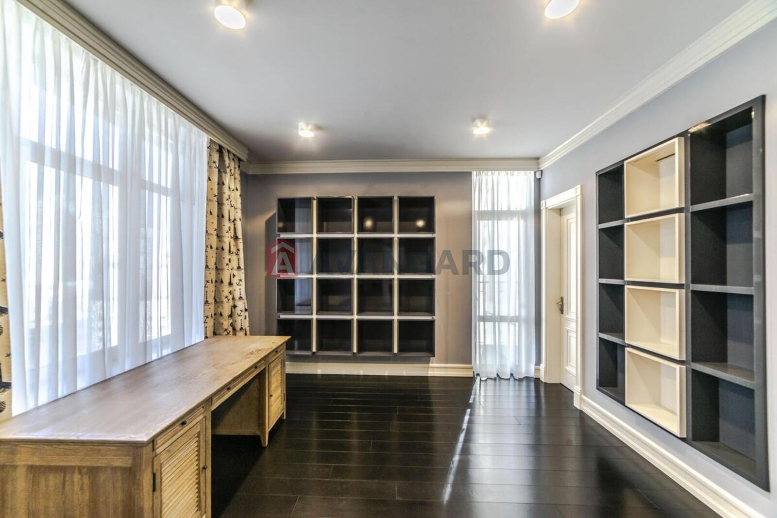 6 ��. ��������, 660/179/32 ��. �., 8/9 ������ ���� 17