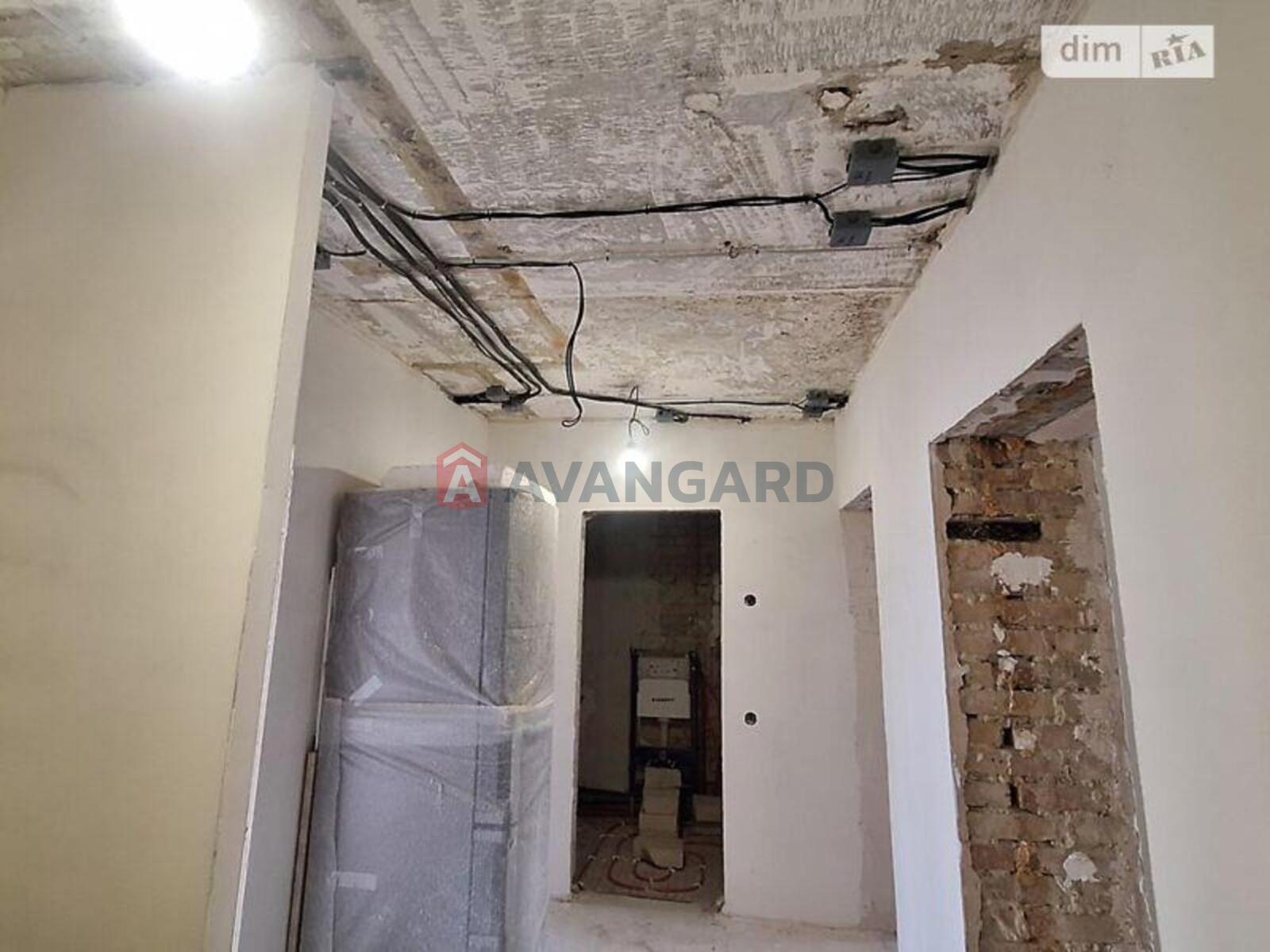 3 ��. ��������, 64/45/8 ��. �., 5/5 ������ ���� 7