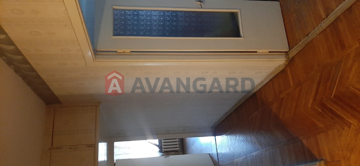 3 ��. ��������, 90/-/8 ��. �., 7/9 ������ ���� 9