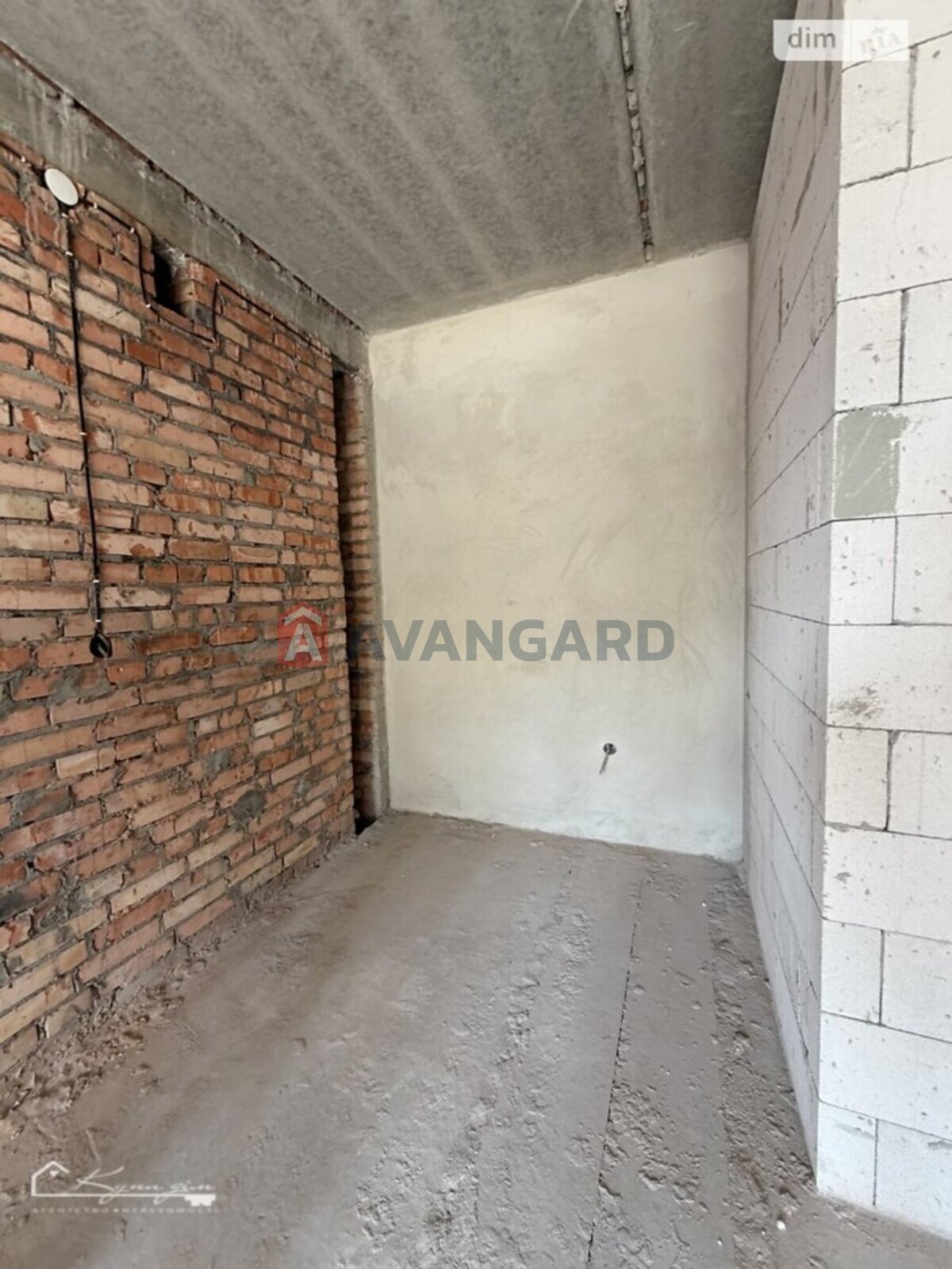 2 ��. ��������, 68/49/14 ��. �., 8/10 ������ ���� 4