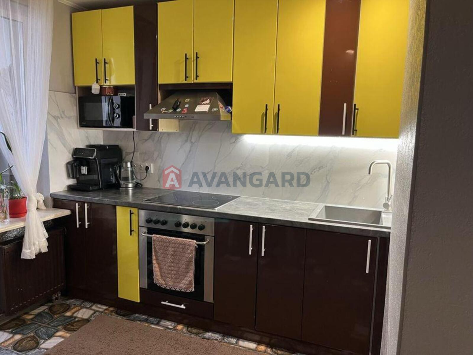 1 ��. ��������, 42/-/9 ��. �., 12/16 ������ ���� 4