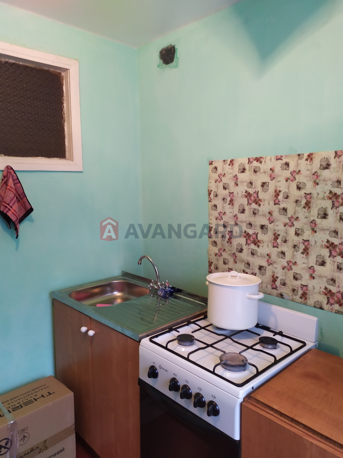 2 ��. ��������, 47/33/6,8 ��. �., 2/5 ������ ���� 9