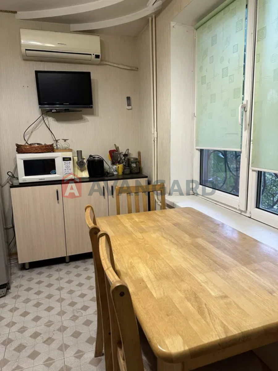 3 . , 72/-/8 . ., 2/9   2