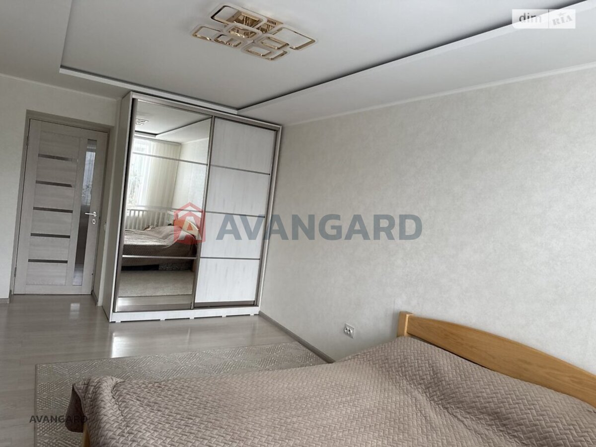 2 ��. ��������, 64.2/35.2/9.4 ��. �., 6/10 ������ ���� 5