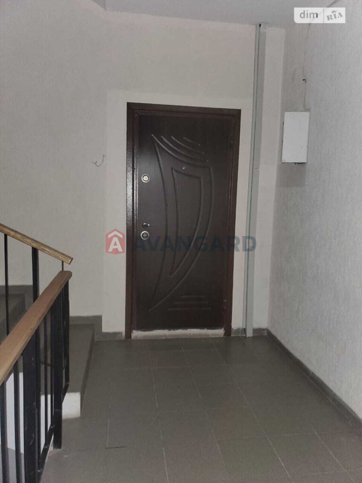 4 ����. ��������, 199/112/30 ��. �., 2/5 ���� ���� 2