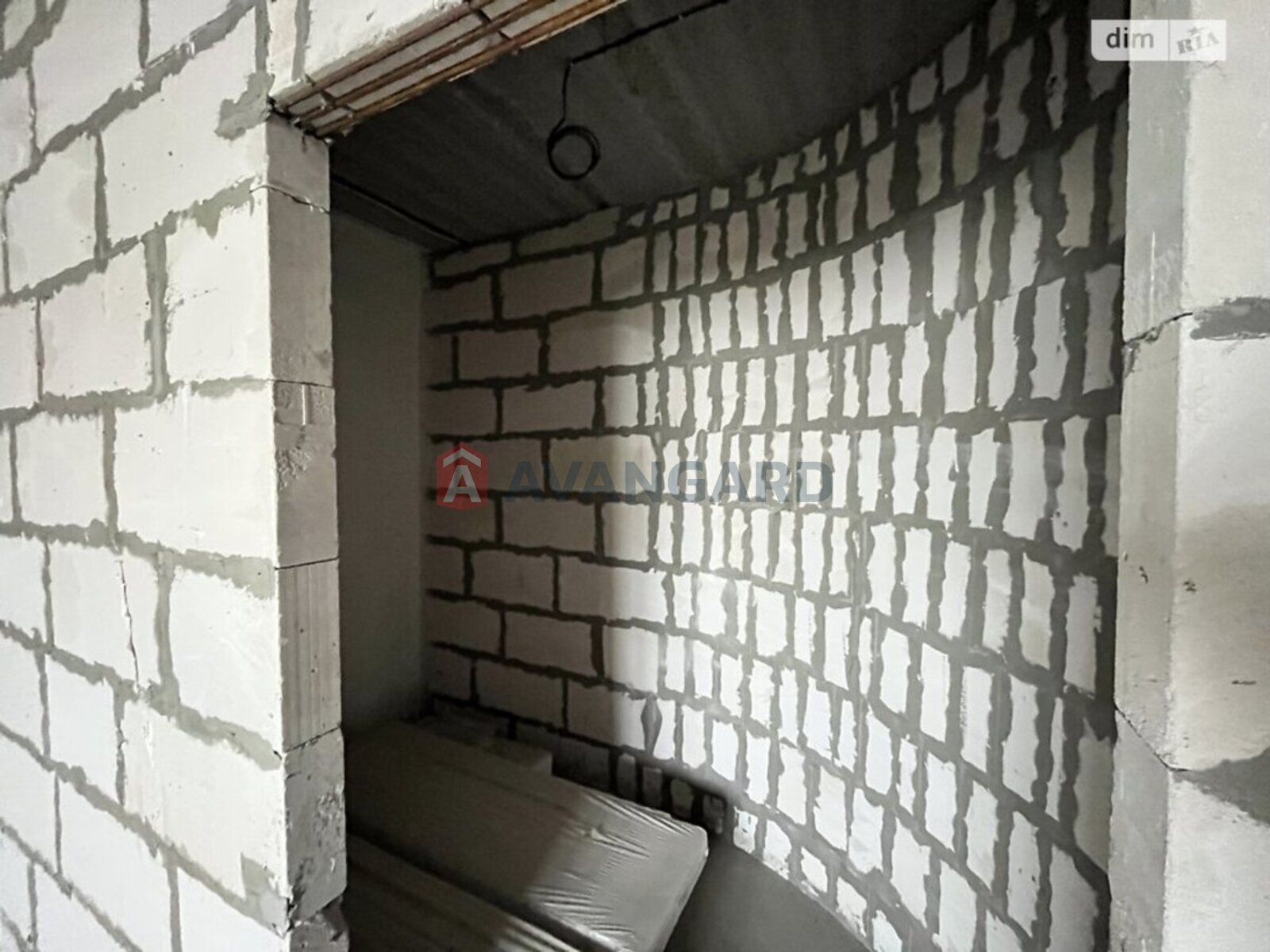 2 ��. ��������, 124/42/52 ��. �., 10/14 ������ ���� 10