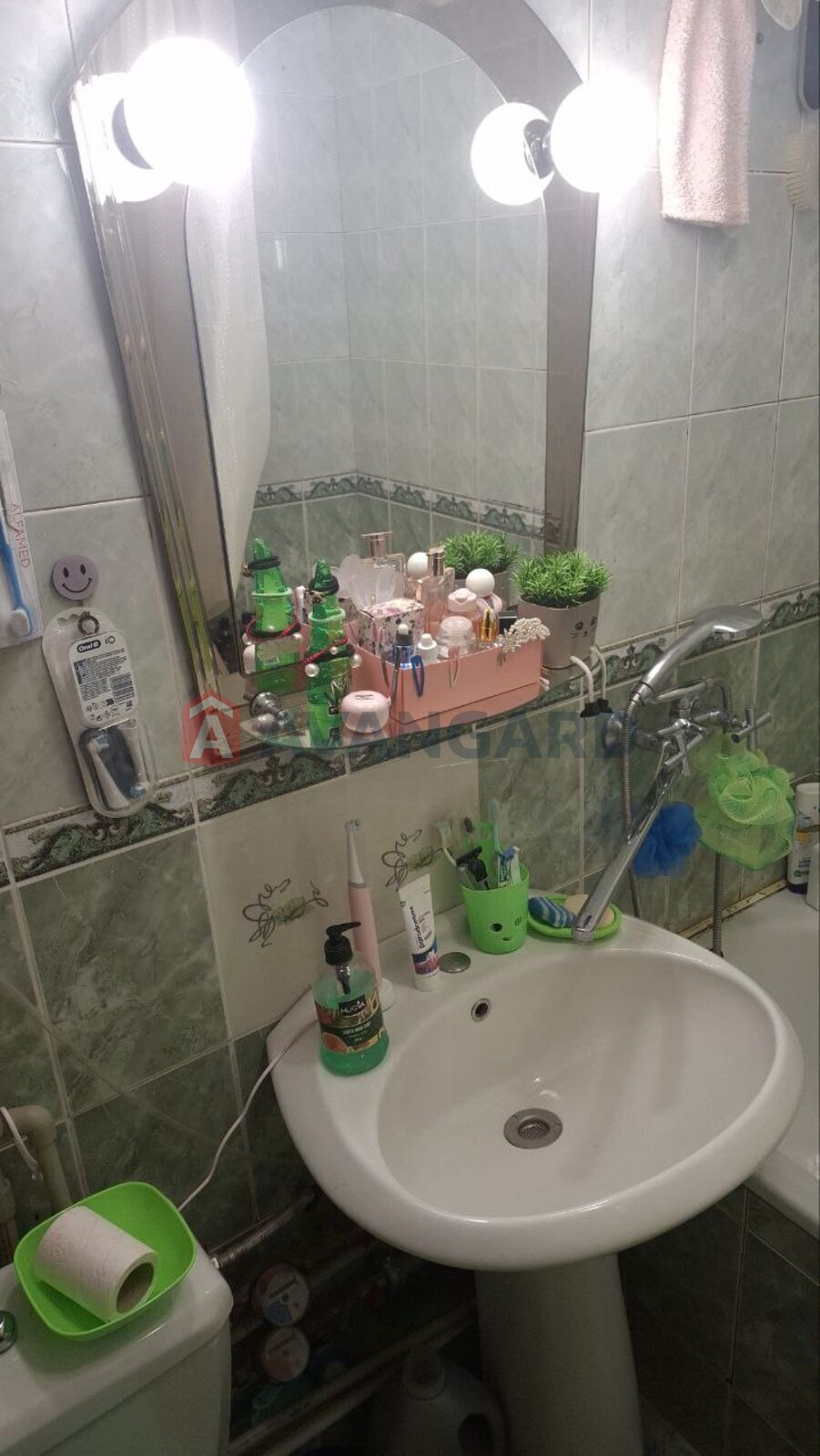 1 ����. ��������, 31/17/6 ��. �., 2/5 ���� ���� 8