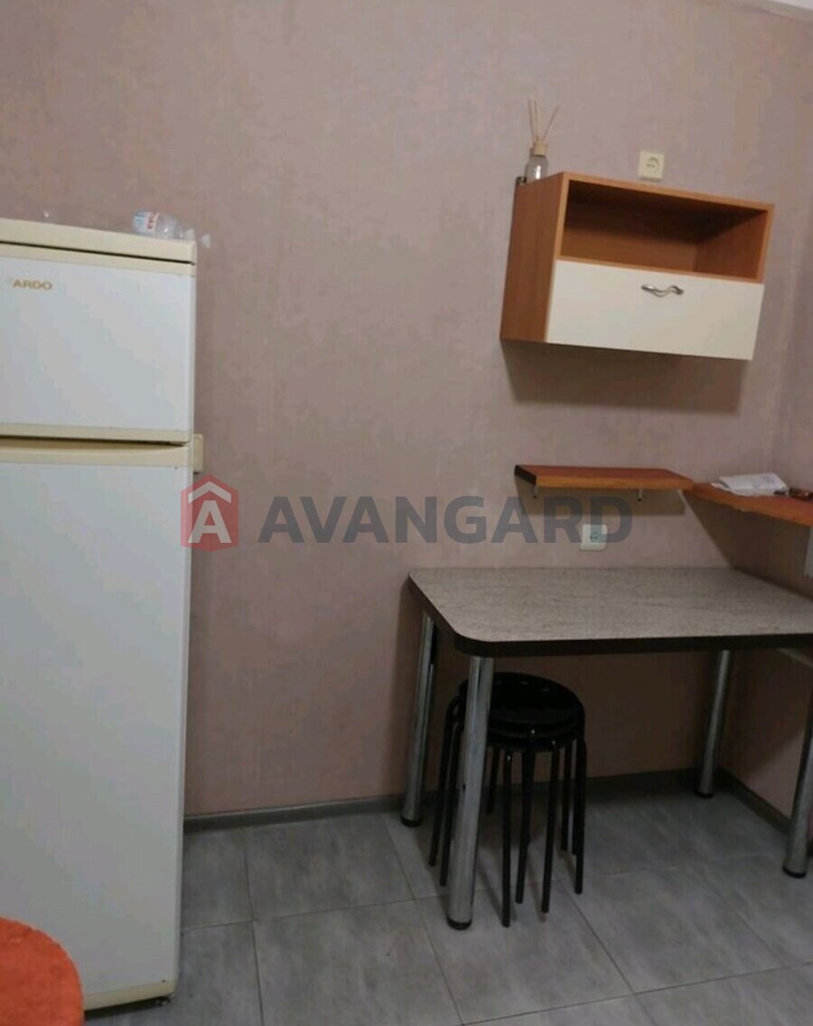 2 ��. ��������, 51/28/7 ��. �., 9/9 ������ ���� 11