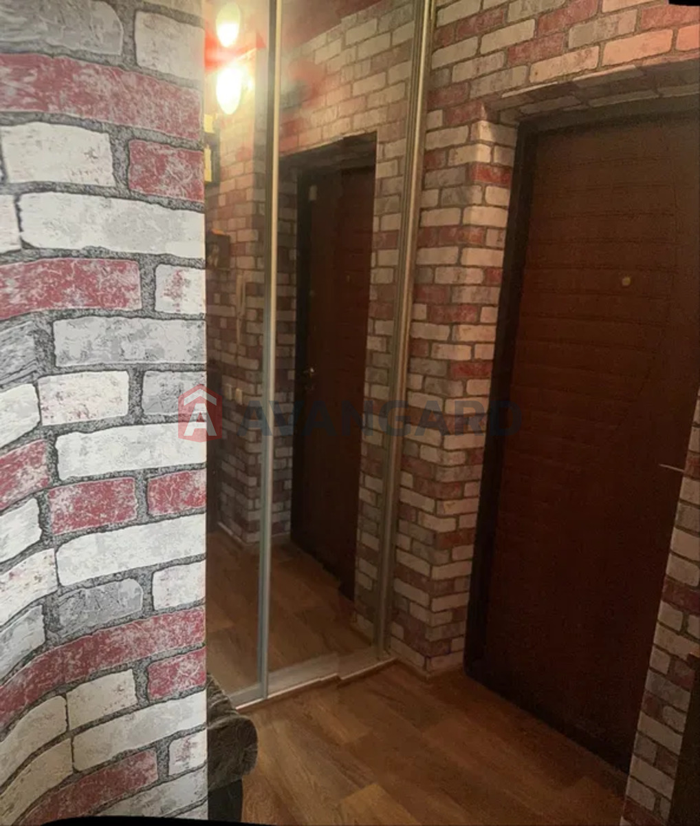 2 ��. ��������, 37/-/7 ��. �., 9/13 ������ ���� 8