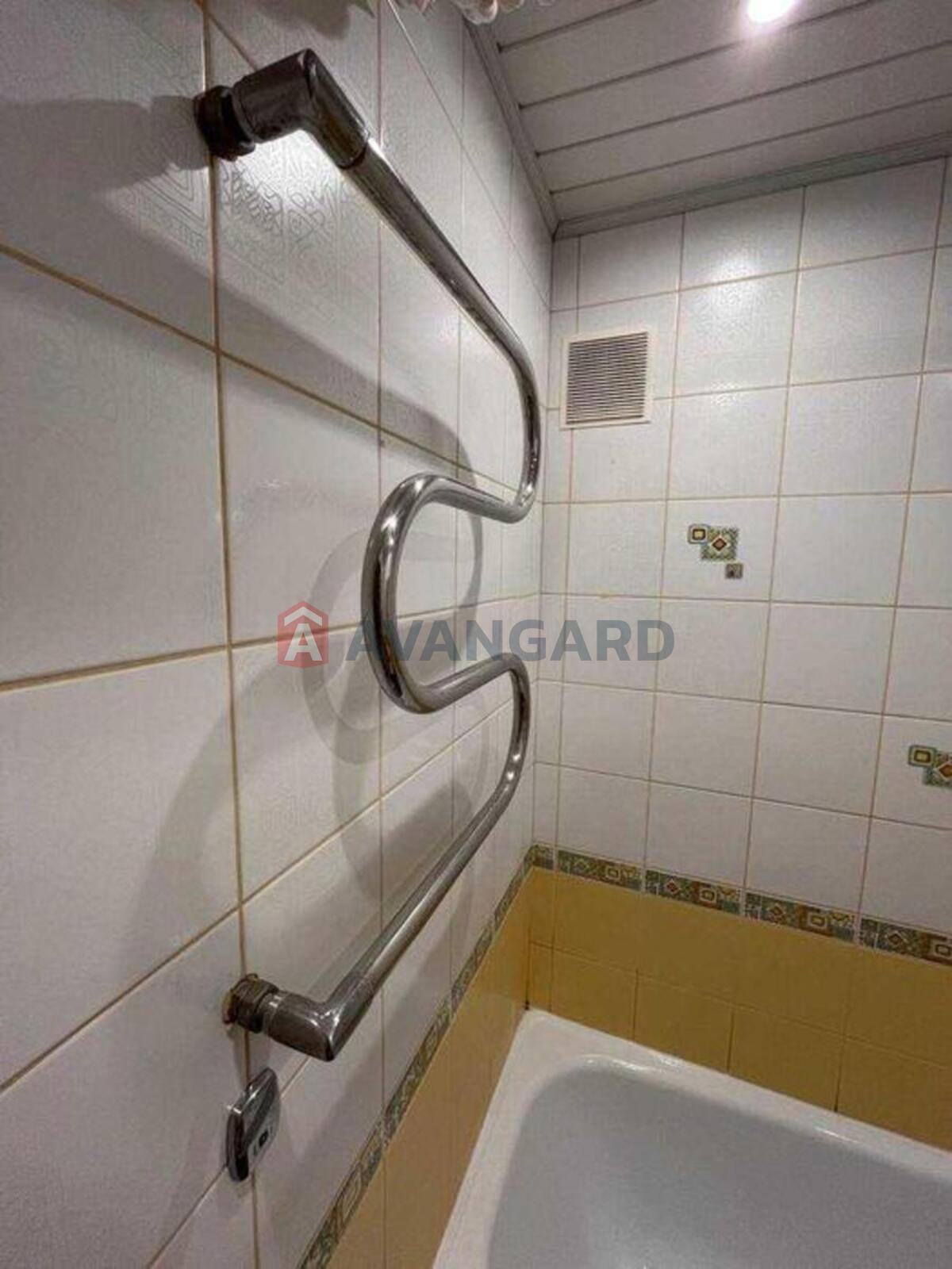 1 ����. ��������, 30/-/5 ��. �., 2/9 ���� ���� 20
