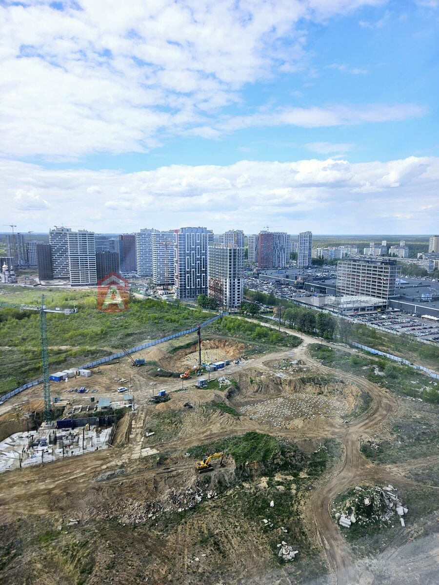 1 ��. ��������, 47/-/23 ��. �., 25/25 ������ ���� 13