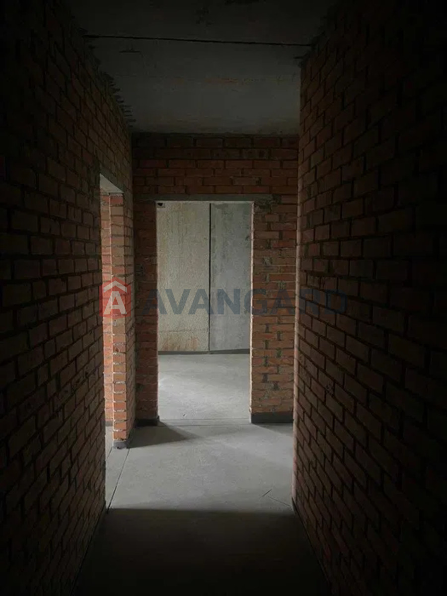 2 ��. ��������, 58/-/20 ��. �., 13/25 ������ ���� 9