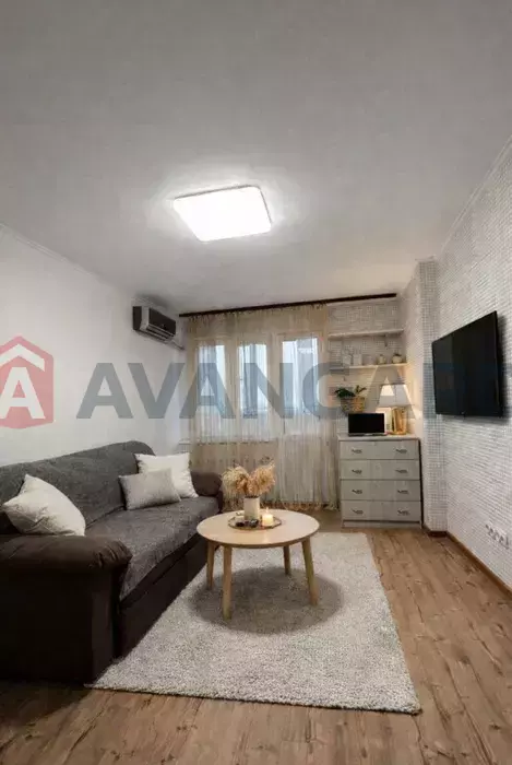 1 ��. ��������, 51/-/15 ��. �., 7/24 ������ ���� 5