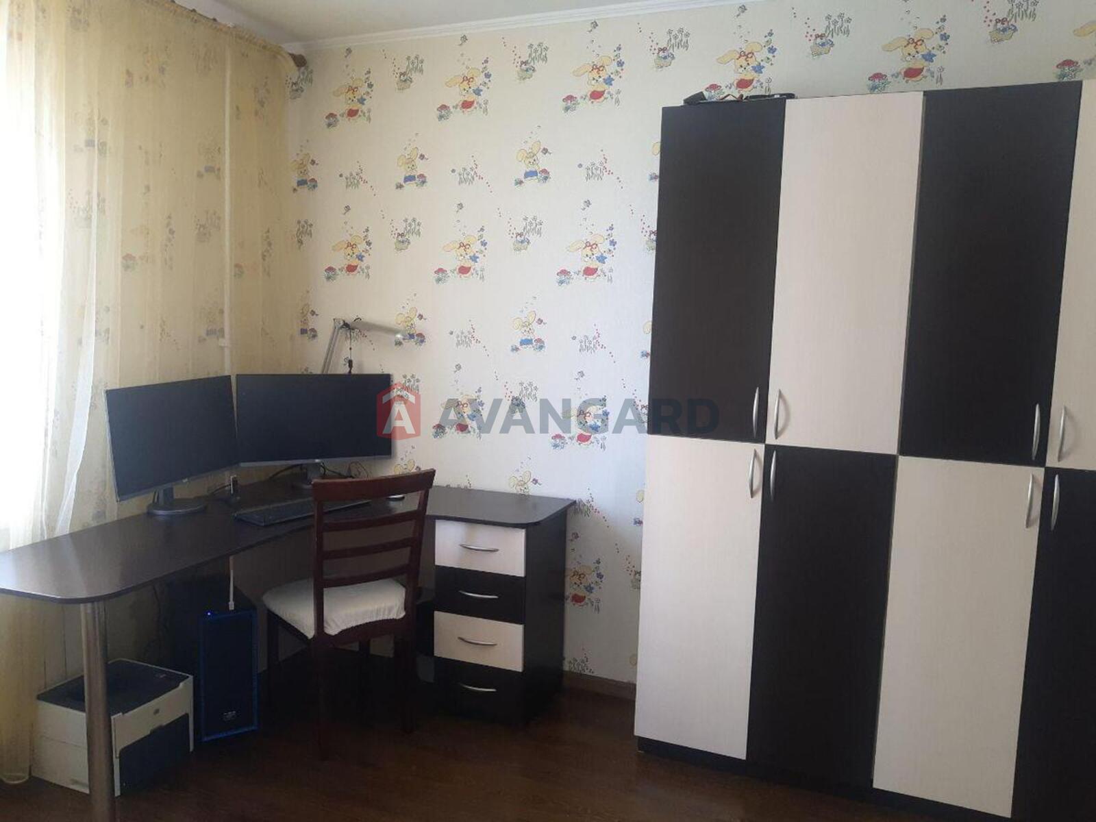 3 ����. ��������, 75/40/8 ��. �., 12/20 ���� ���� 4