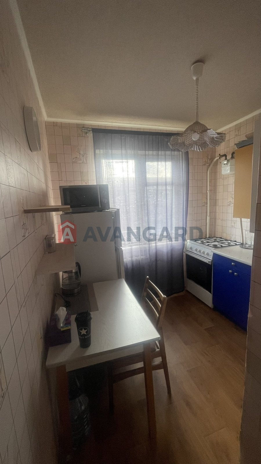 2 ��. ��������, 42,4/-/6 ��. �., 5/5 ������ ���� 6