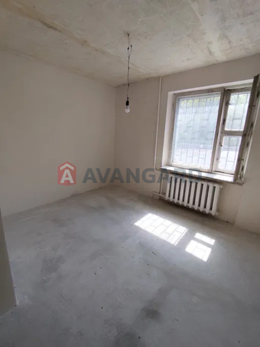 3 ��. ��������, 65/-/8 ��. �., 2/9 ������ ���� 8