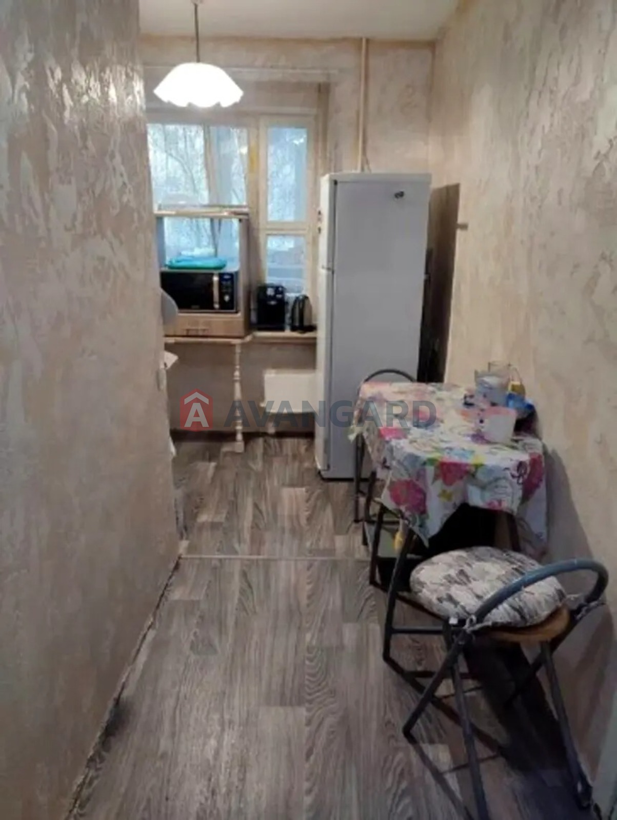 1 ��. ��������, 27/13/5 ��. �., 3/9 ������ ���� 2