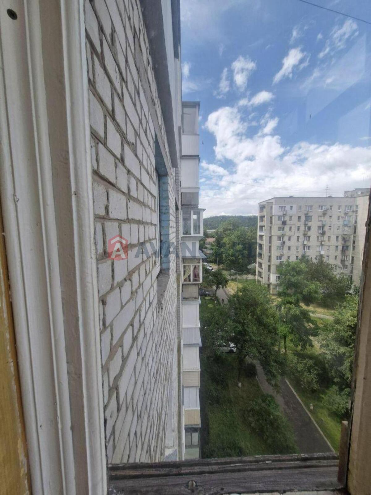 4 ��. ��������, 85/44/8 ��. �., 7/9 ������ ���� 9