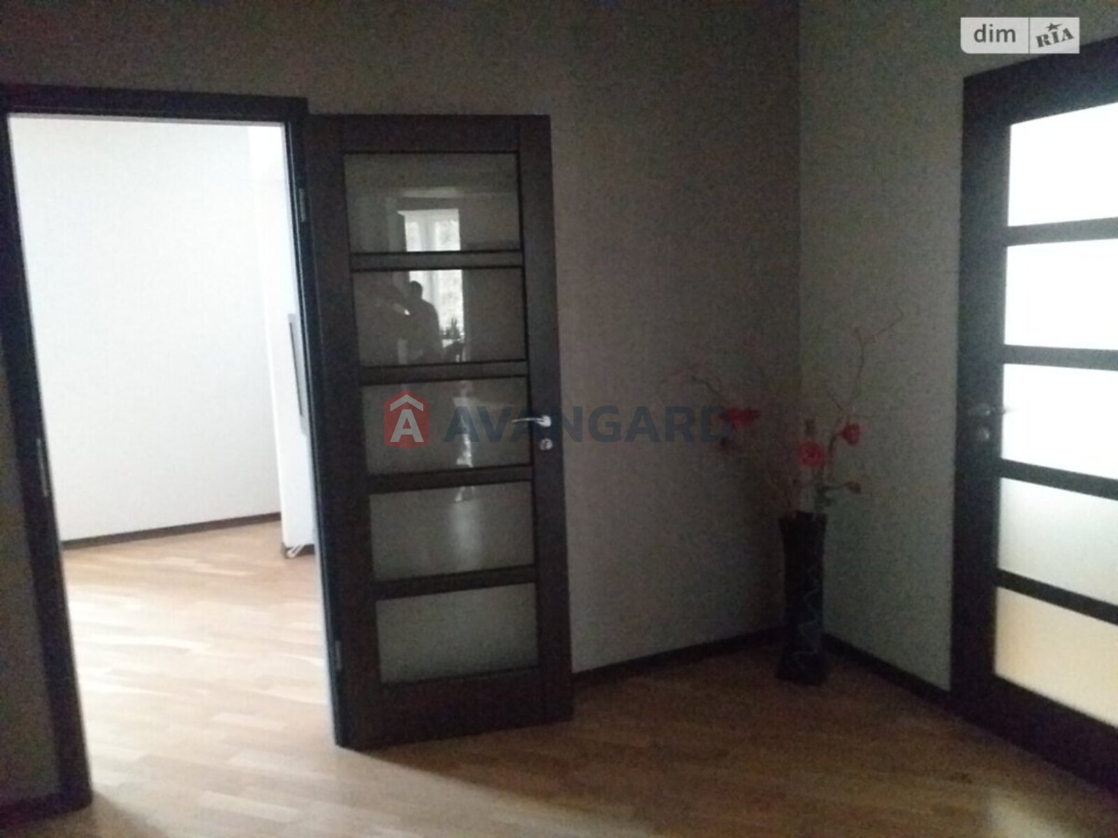 4 ����. ��������, 156/107/15 ��. �., 3/4 ���� ���� 10