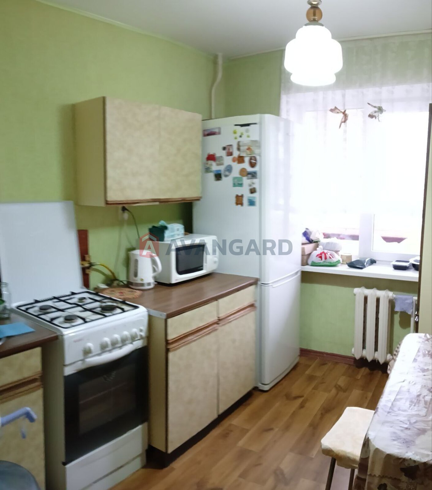 4 ��. ��������, 82/51/7 ��. �., 8/9 ������ ���� 16