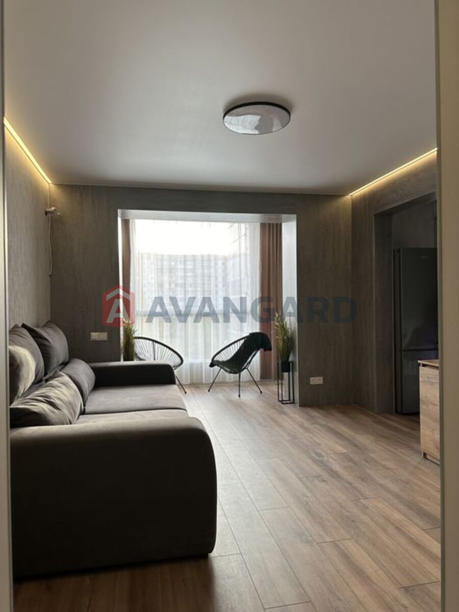 1 . , 41/-/10 . ., 4/10   1