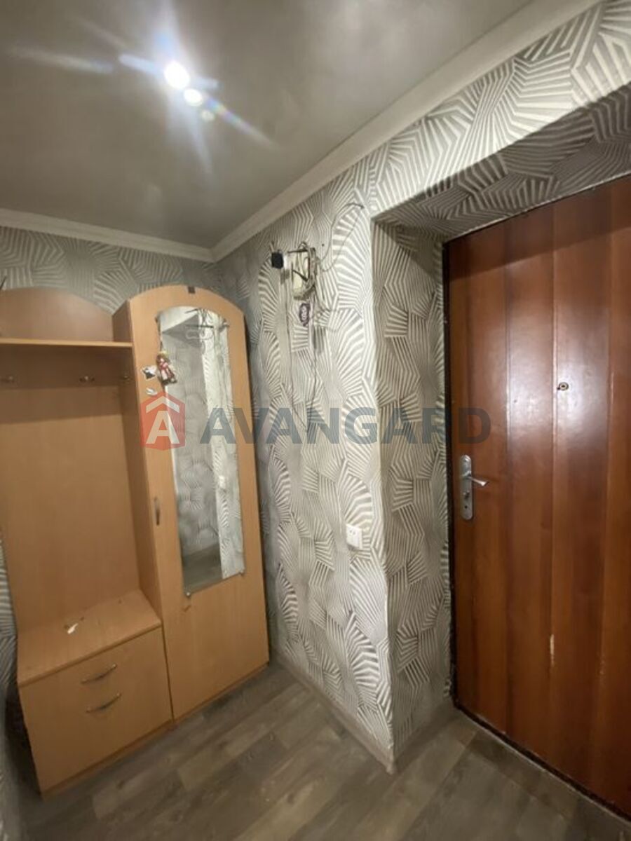 2 ��. ��������, 42/-/6 ��. �., 1/3 ������ ���� 20