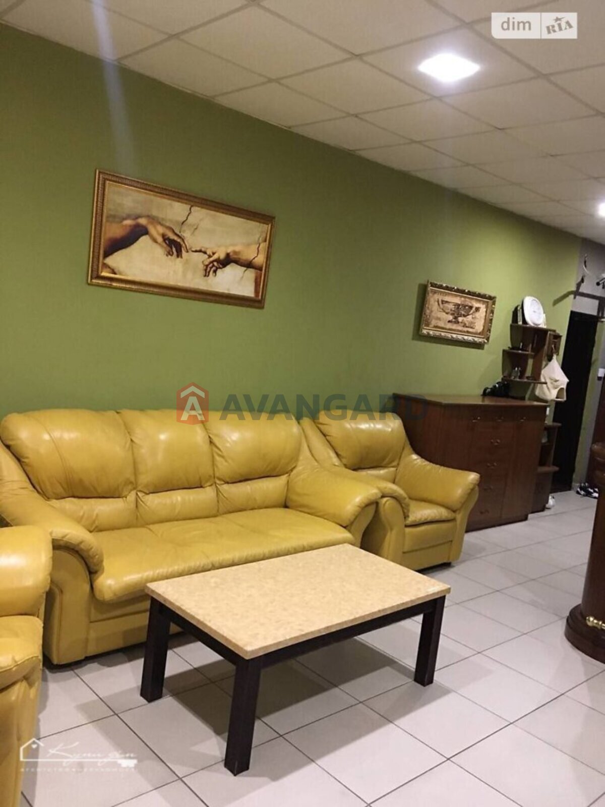 2 ��. ��������, 61/48/9 ��. �., 1/3 ������ ���� 3