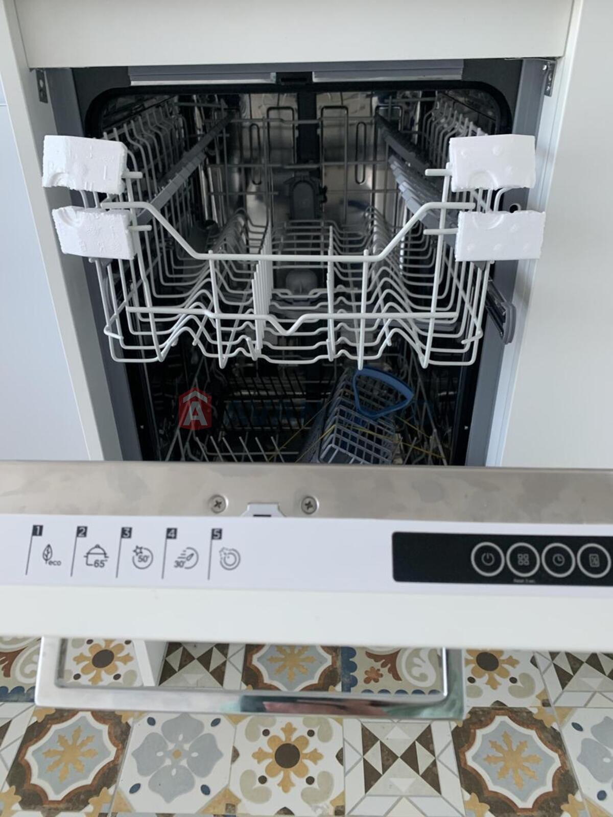 2 ����. ��������, 47/47/- ��. �., 25/28 ���� ���� 10