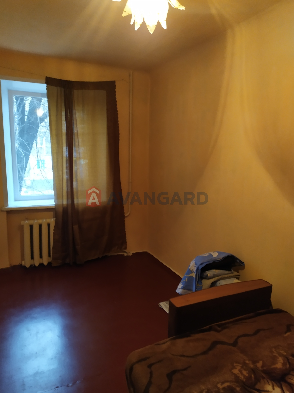 2 ��. ��������, 47/33/6,8 ��. �., 2/5 ������ ���� 6