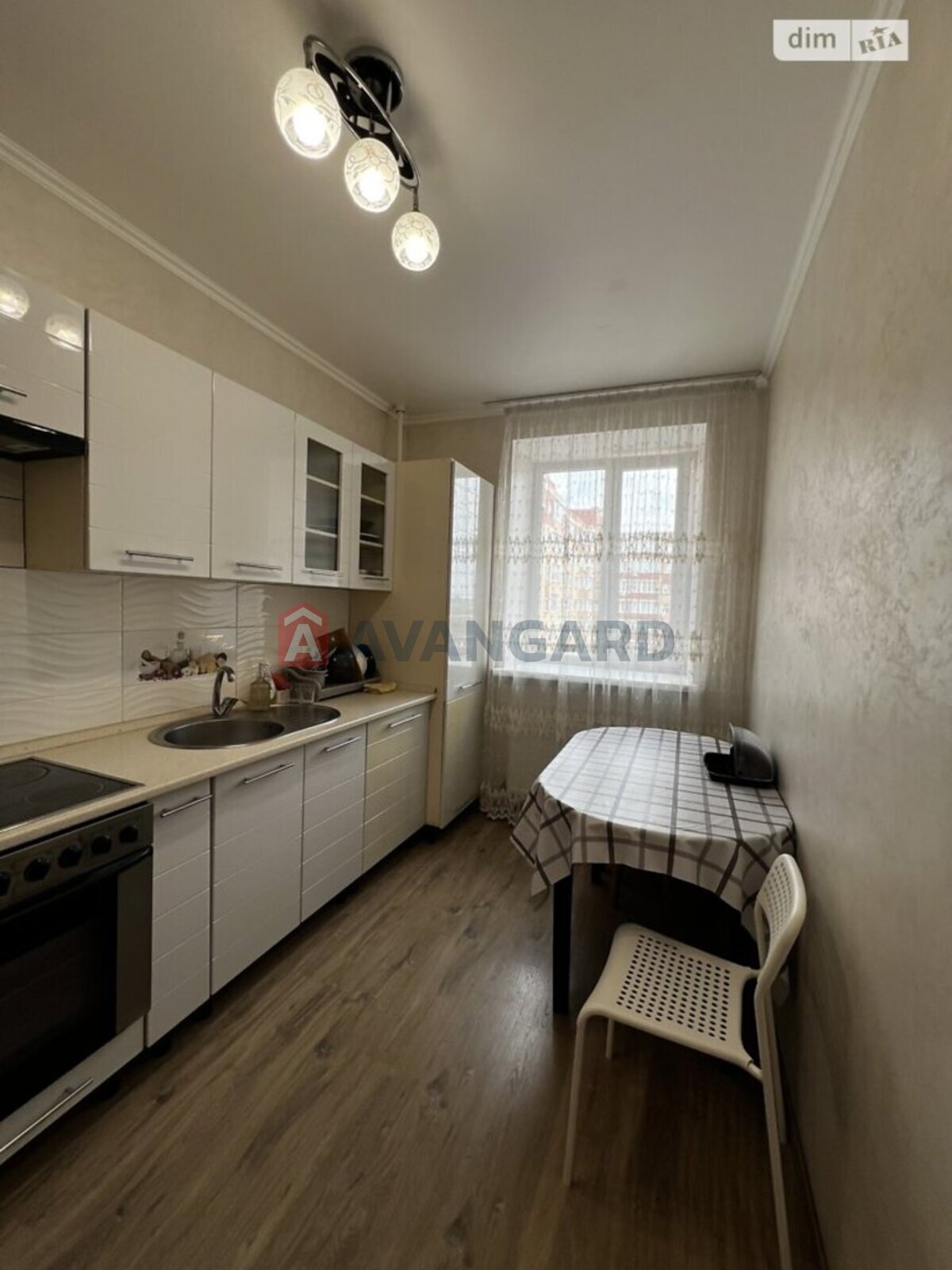 1 ����. ��������, 44/20.8/8.6 ��. �., 9/12 ���� ���� 12